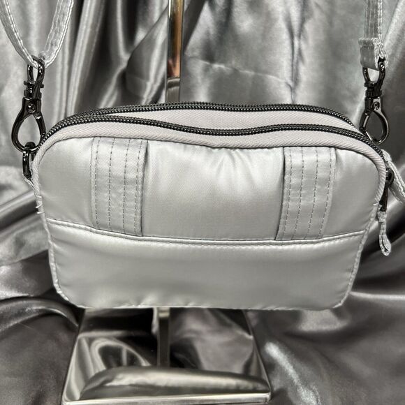 LUG Quilted Coupe SE‎ Convertible Crossbody Waist Belt Bag Purse Silver Summer - Picture 5 of 16